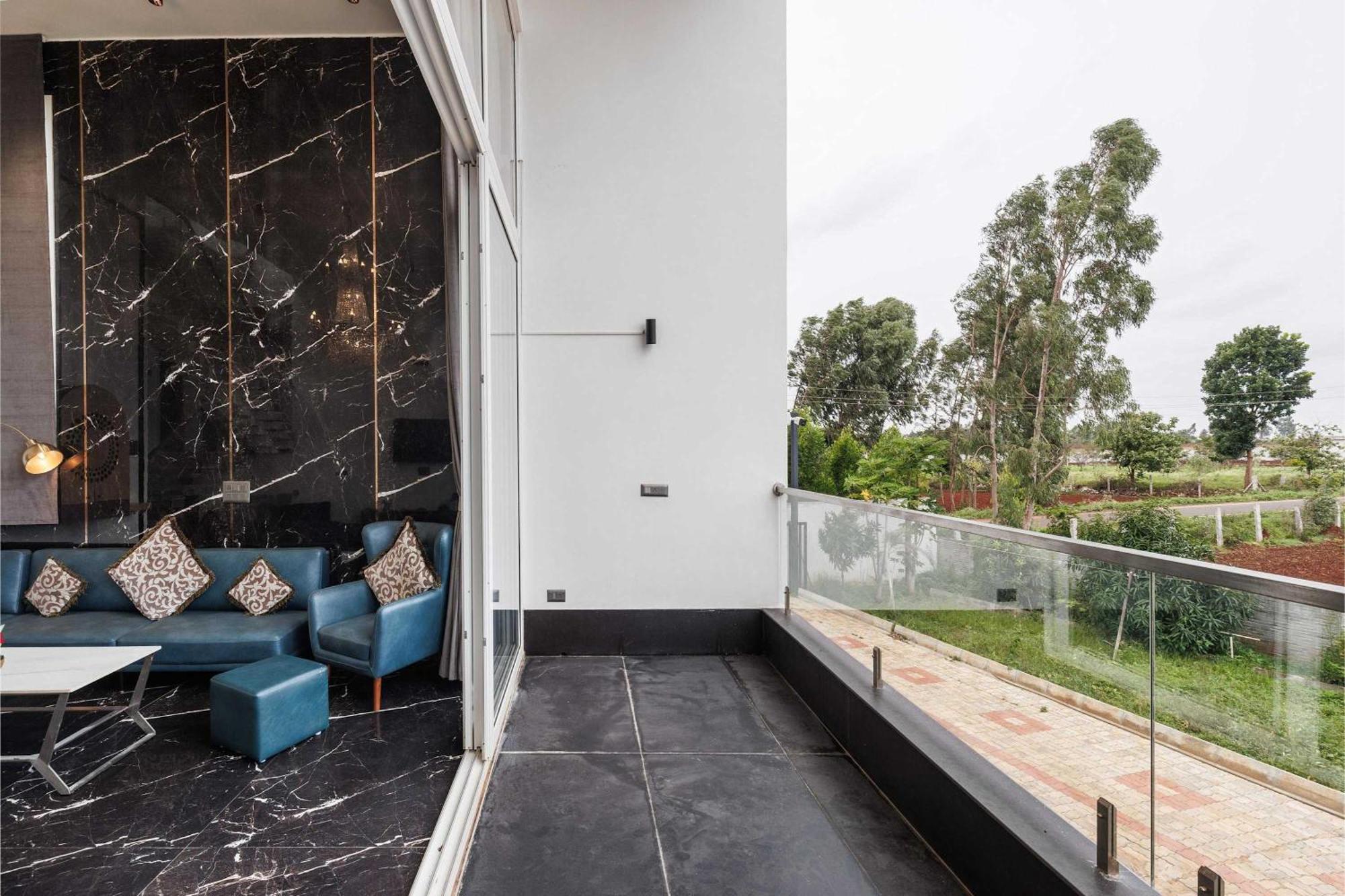 Celestial Sapphire Villa Pvt Pool Veg Food 4Bhk Dod Ballāpur Buitenkant foto