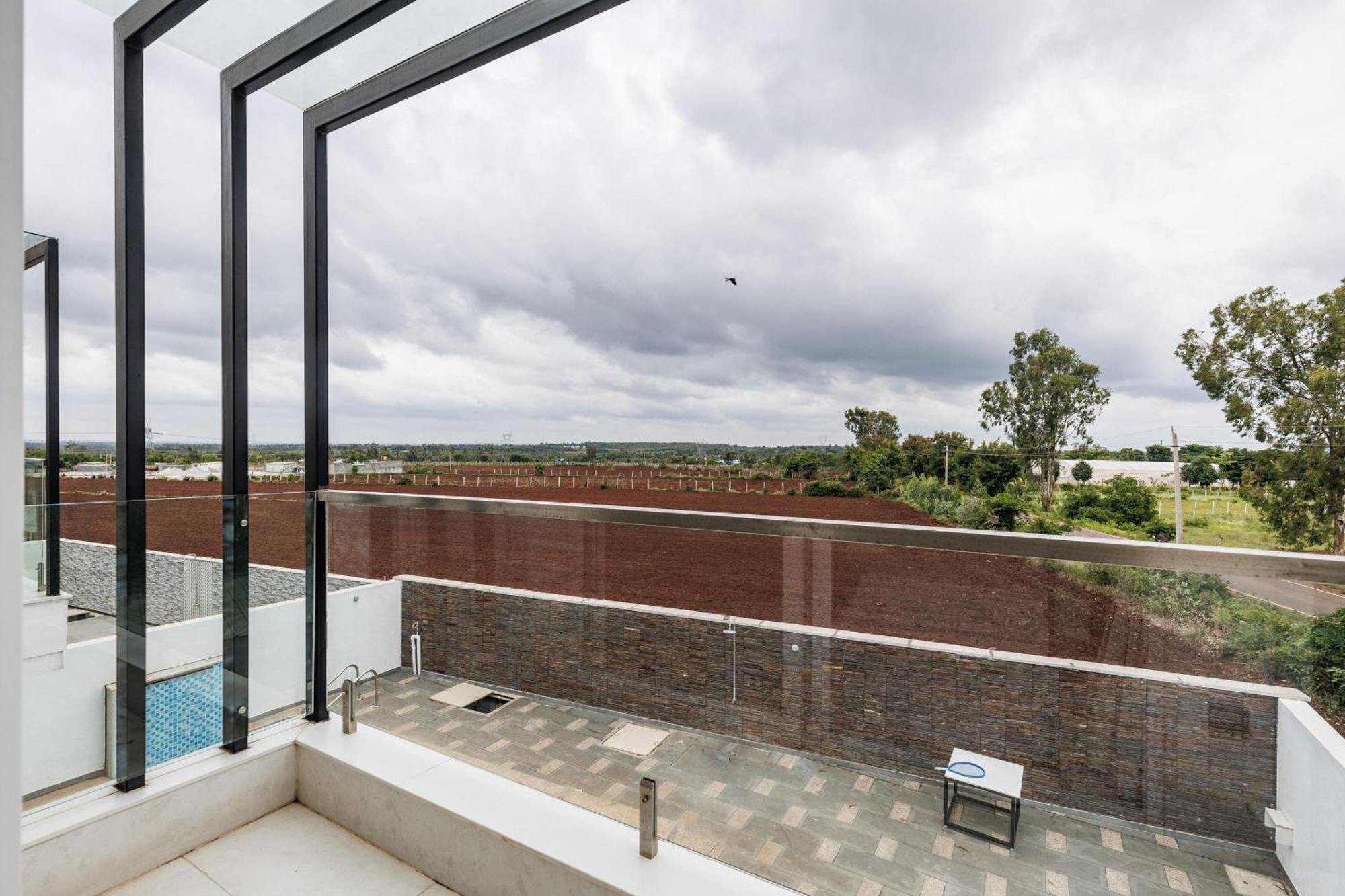 Celestial Sapphire Villa Pvt Pool Veg Food 4Bhk Dod Ballāpur Buitenkant foto