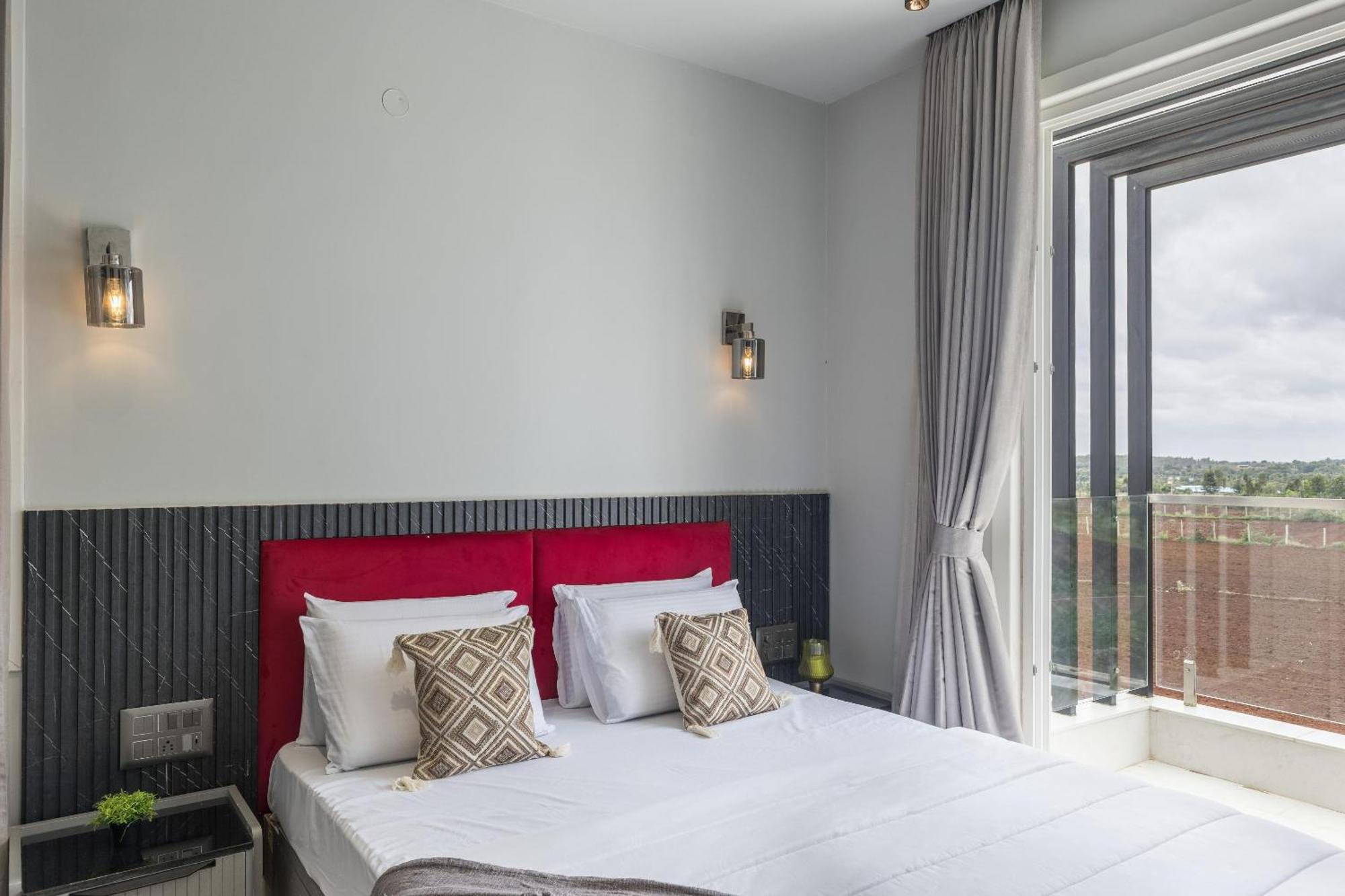 Celestial Sapphire Villa Pvt Pool Veg Food 4Bhk Dod Ballāpur Buitenkant foto