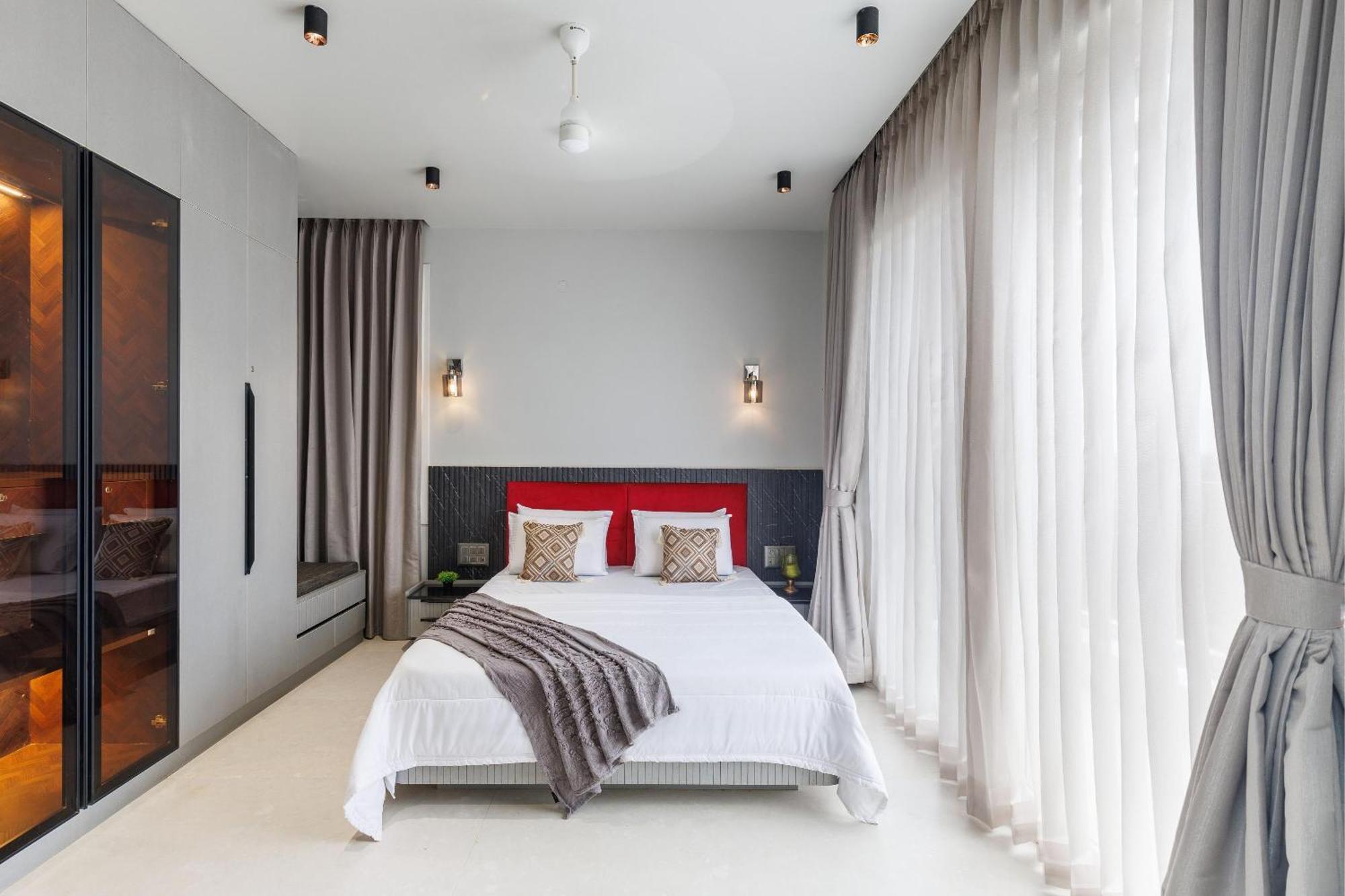 Celestial Sapphire Villa Pvt Pool Veg Food 4Bhk Dod Ballāpur Buitenkant foto